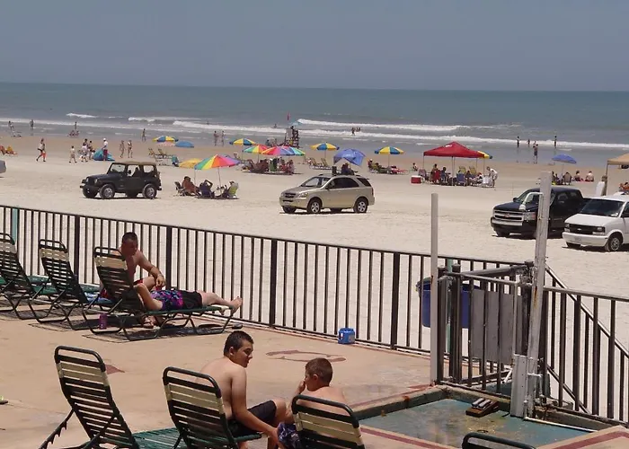 Grand Prix Motel Beach Front